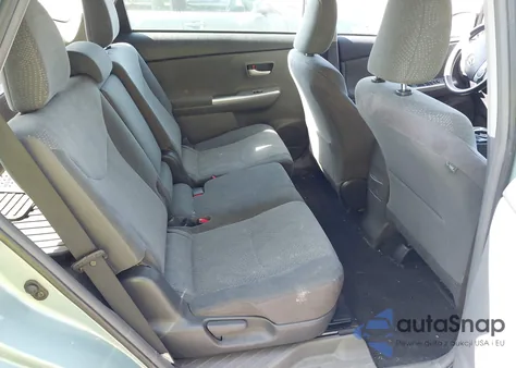 2013 Toyota Prius V Two from USA, damaged, VIN JTDZN3EU1D3209239